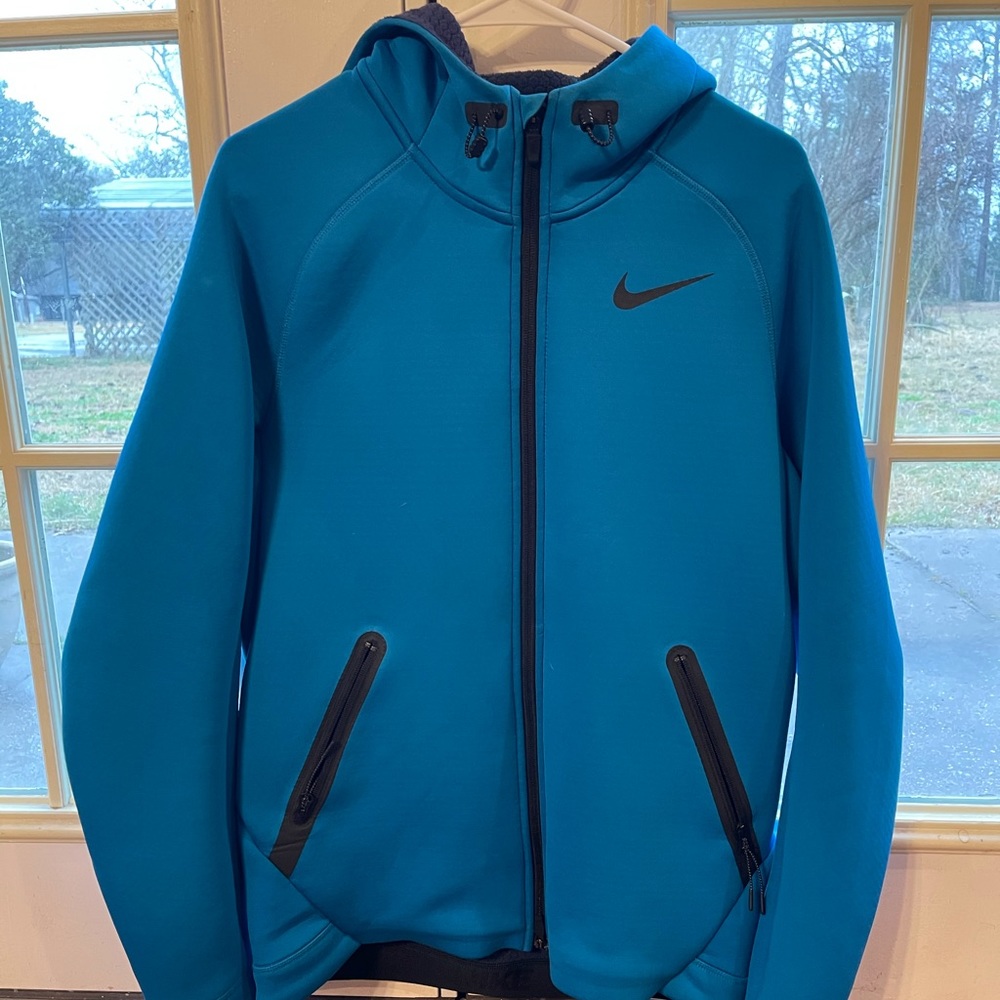 Nike Thermafit Zip Up Size Medium